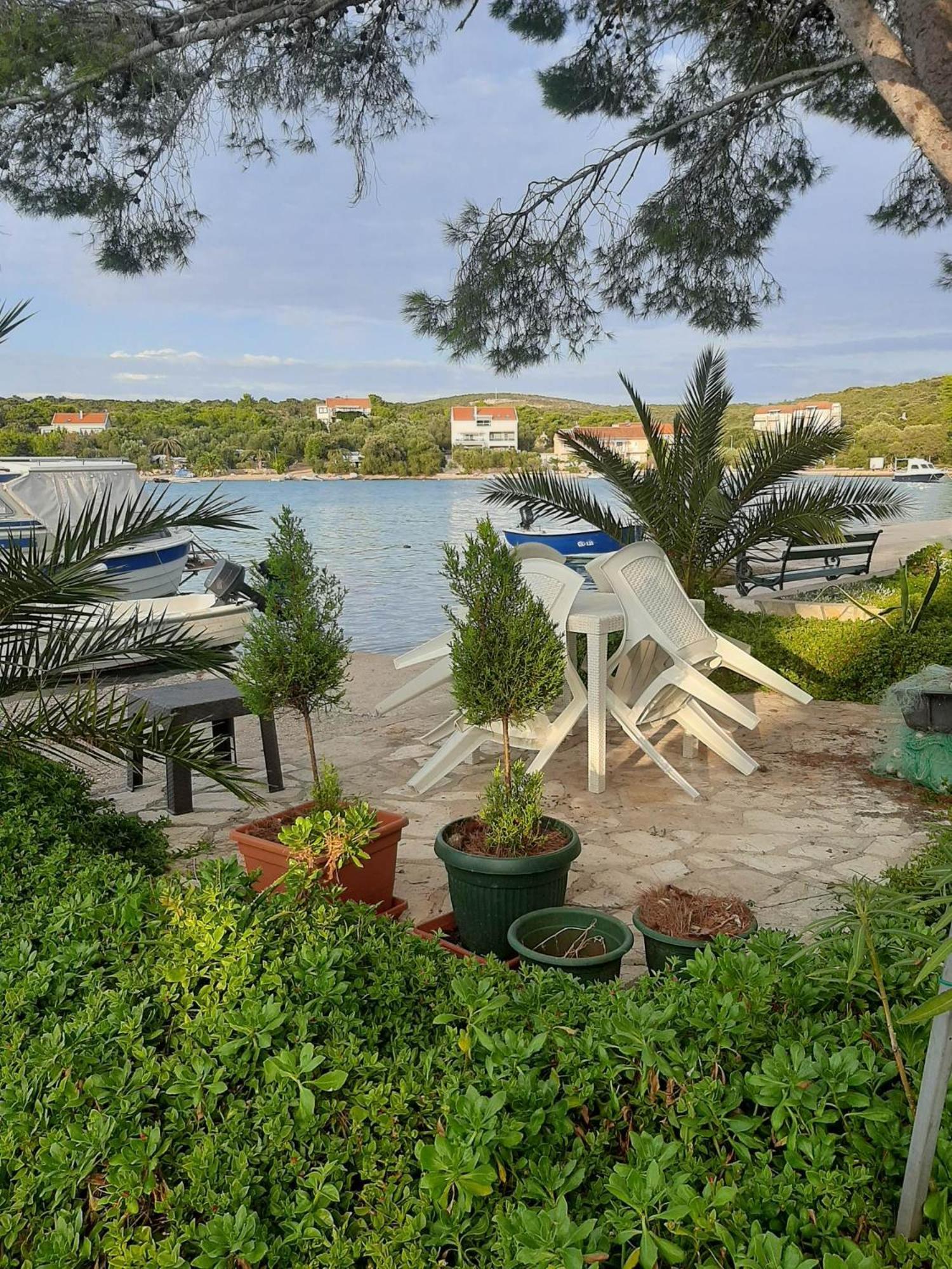 Holiday Home Artina 2 Lovište المظهر الخارجي الصورة