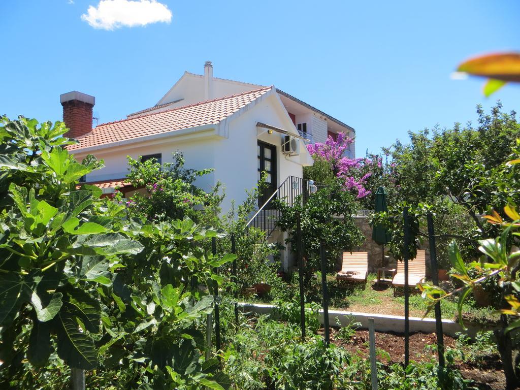 Holiday Home Artina 2 Lovište المظهر الخارجي الصورة